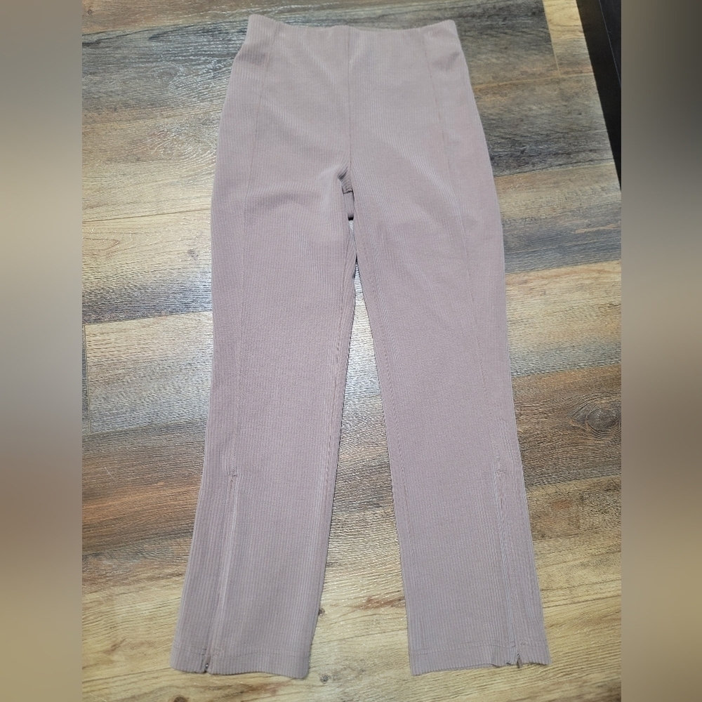 Lululemon Ribbed Softstreme Zip-Leg High-Rise Crop Pant 25" Trench 4 EUC